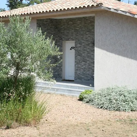 Salute 6 Pers 5 Min En Voiture *