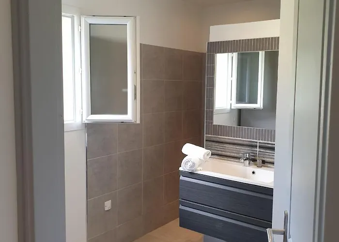 Salute 6 Pers 5 Min En Voiture * פורטו-וישיו